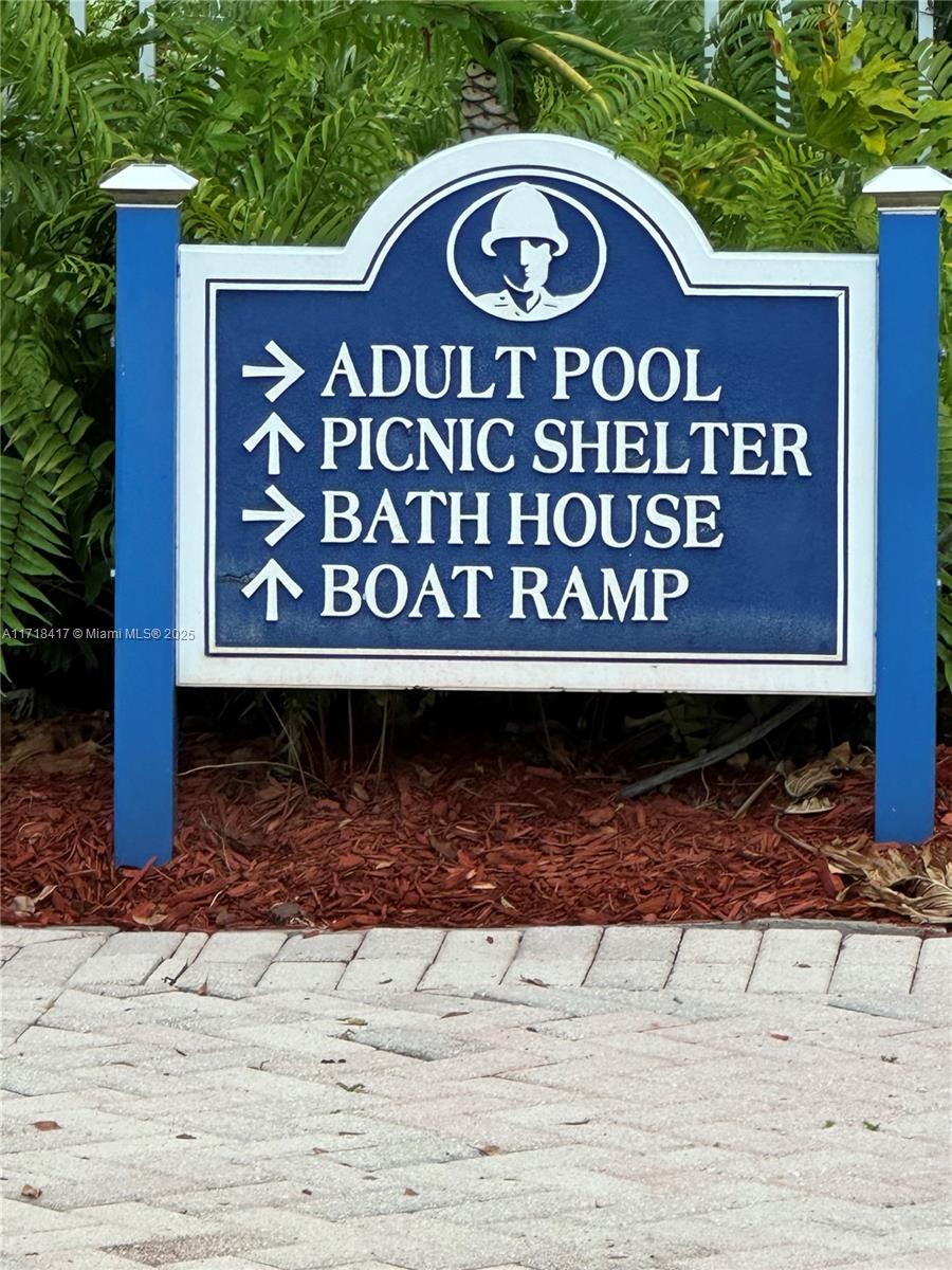 PEMBROKE ISLES 1 - Residential