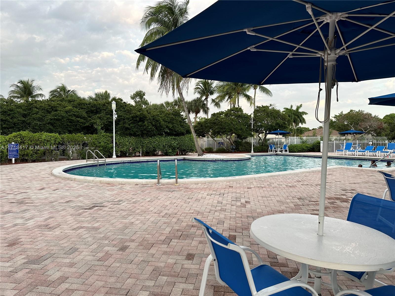 PEMBROKE ISLES 1 - Residential