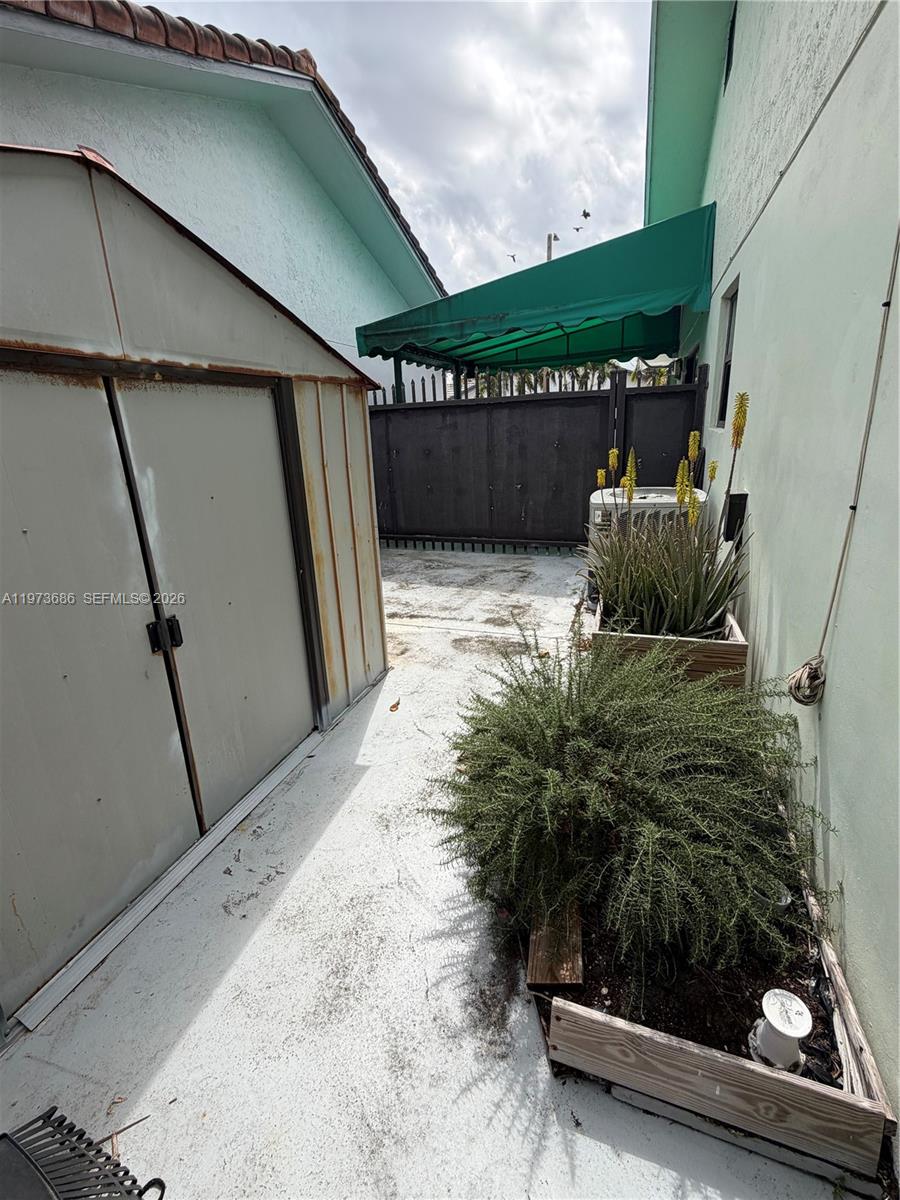 WEST MILLER HEIGHTS SEC 3 - Residential