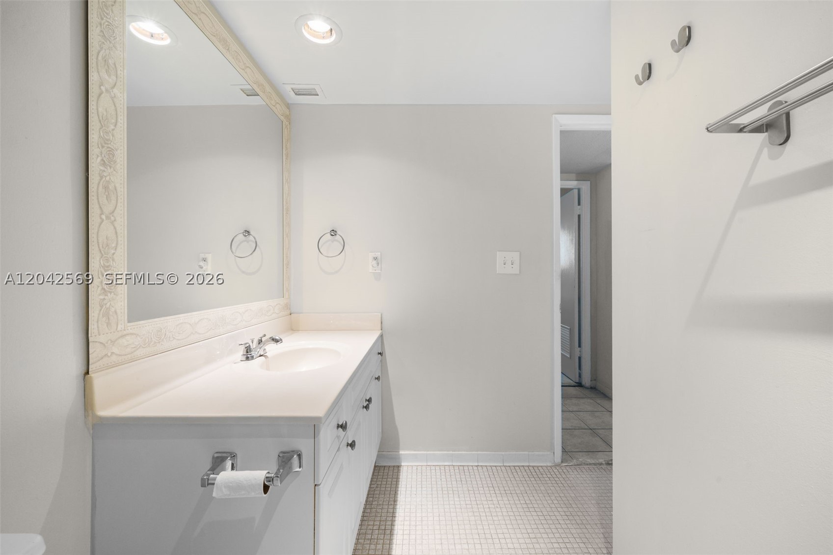 OCEANVIEW BUILDING B COND - Residential