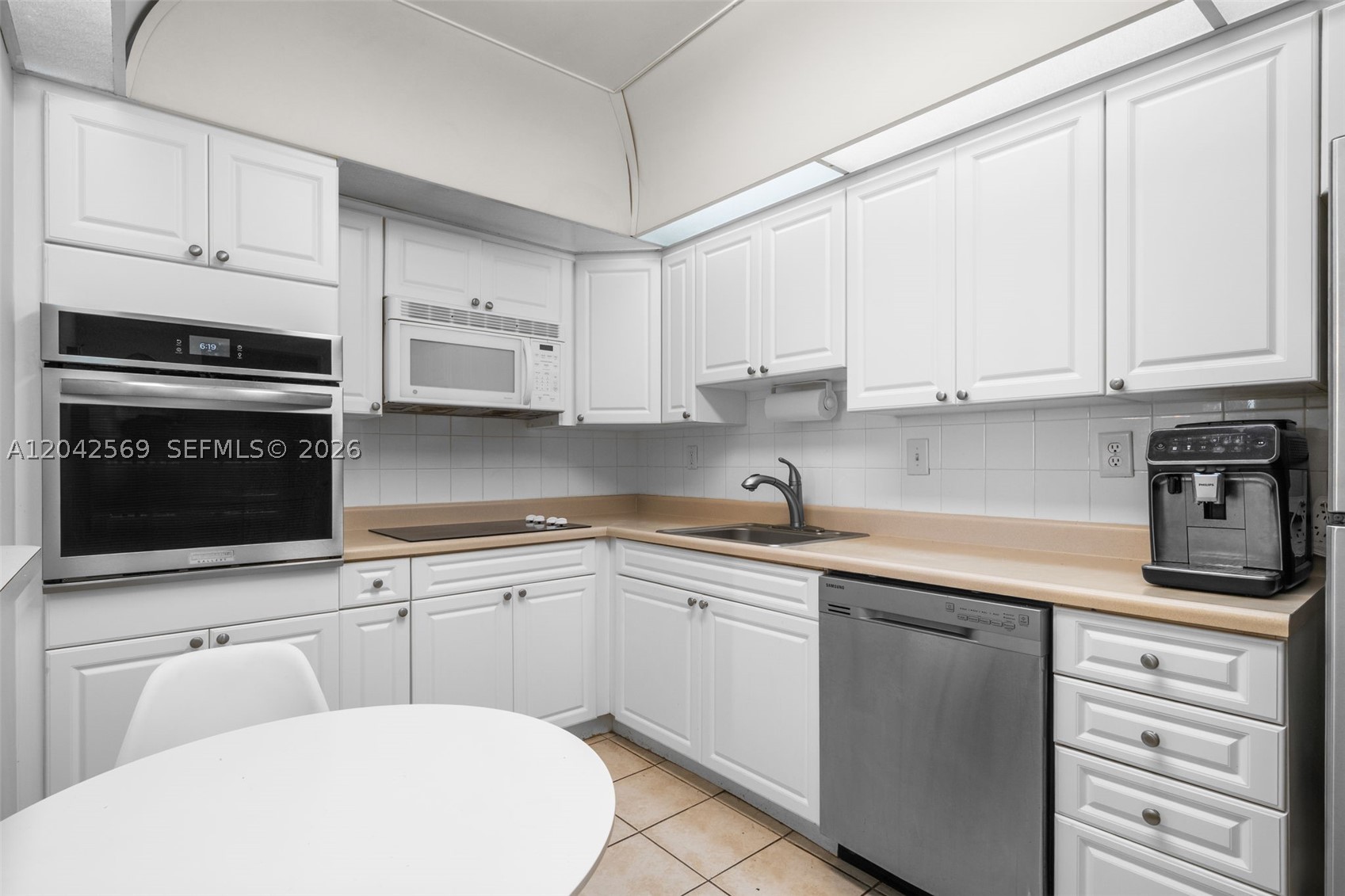 OCEANVIEW BUILDING B COND - Residential