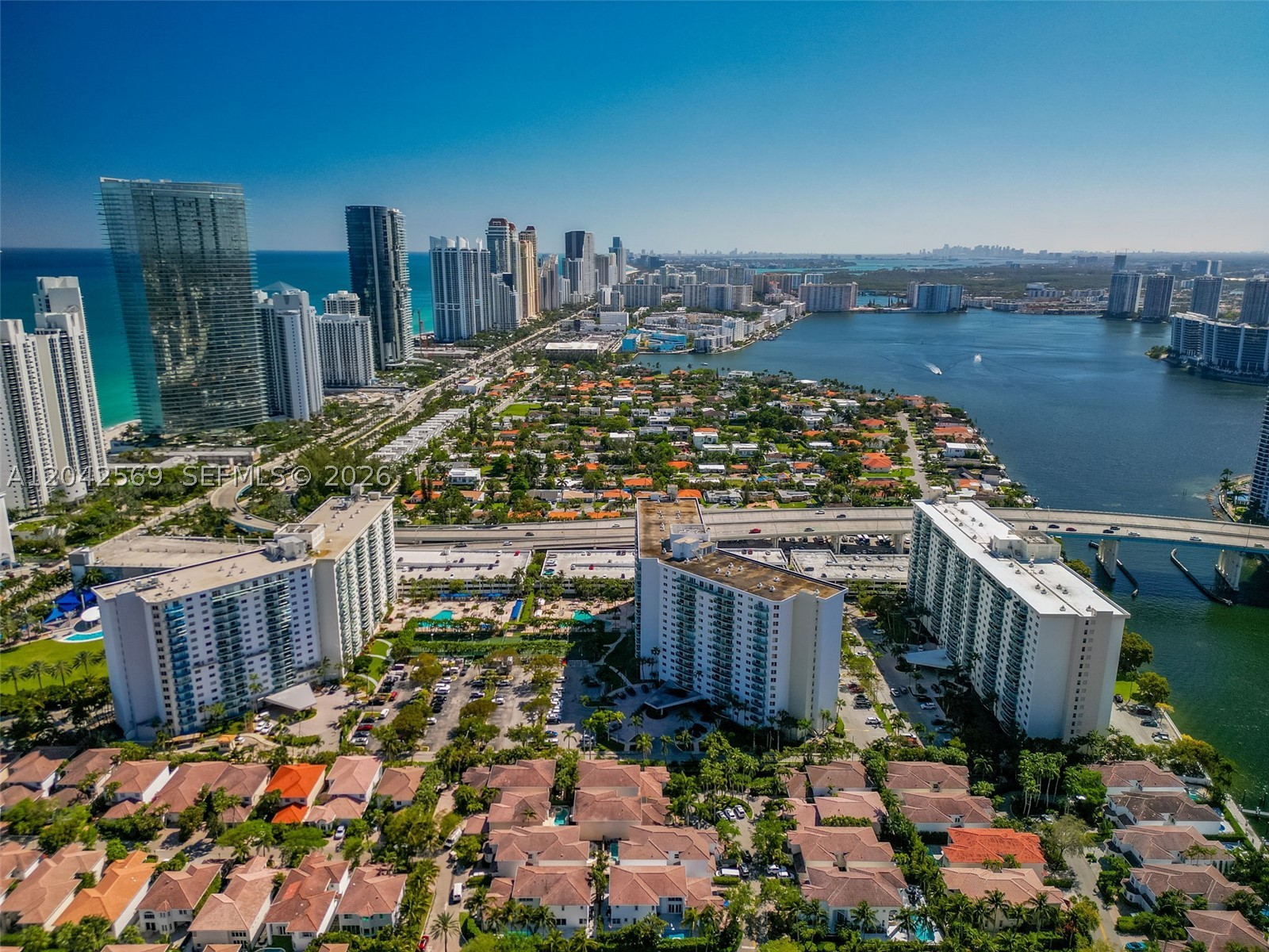 OCEANVIEW BUILDING B COND - Residential
