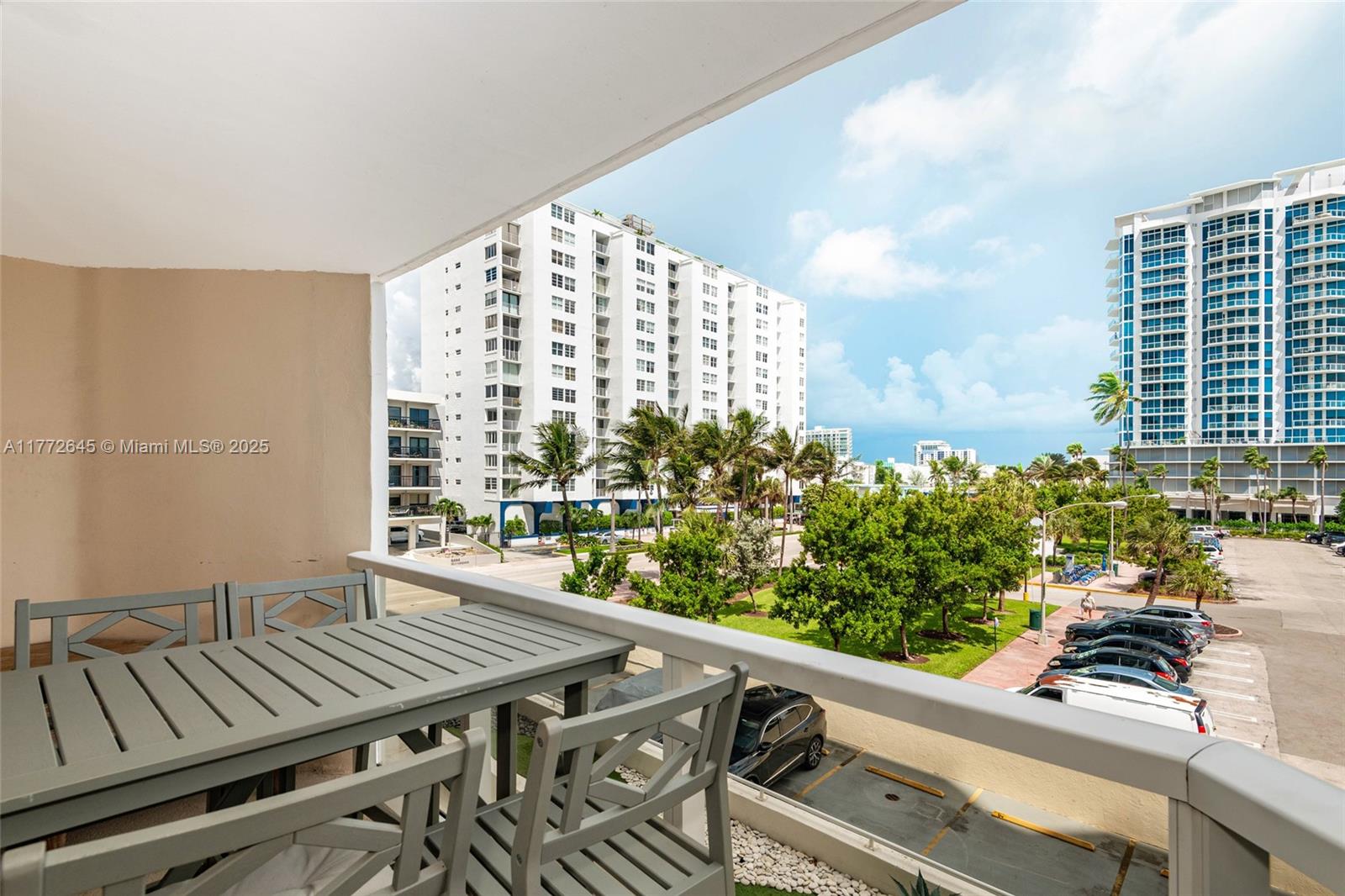 MAR DEL PLATA CONDO - Residential