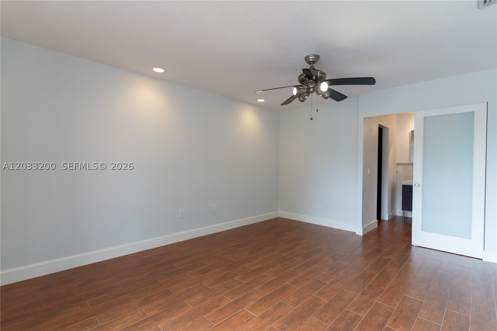 CROSSINGS VILG HOMES COND - Residential