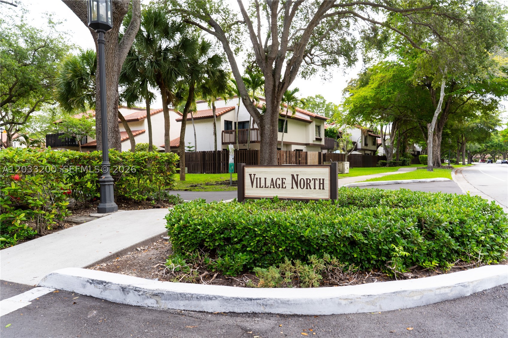CROSSINGS VILG HOMES COND - Residential