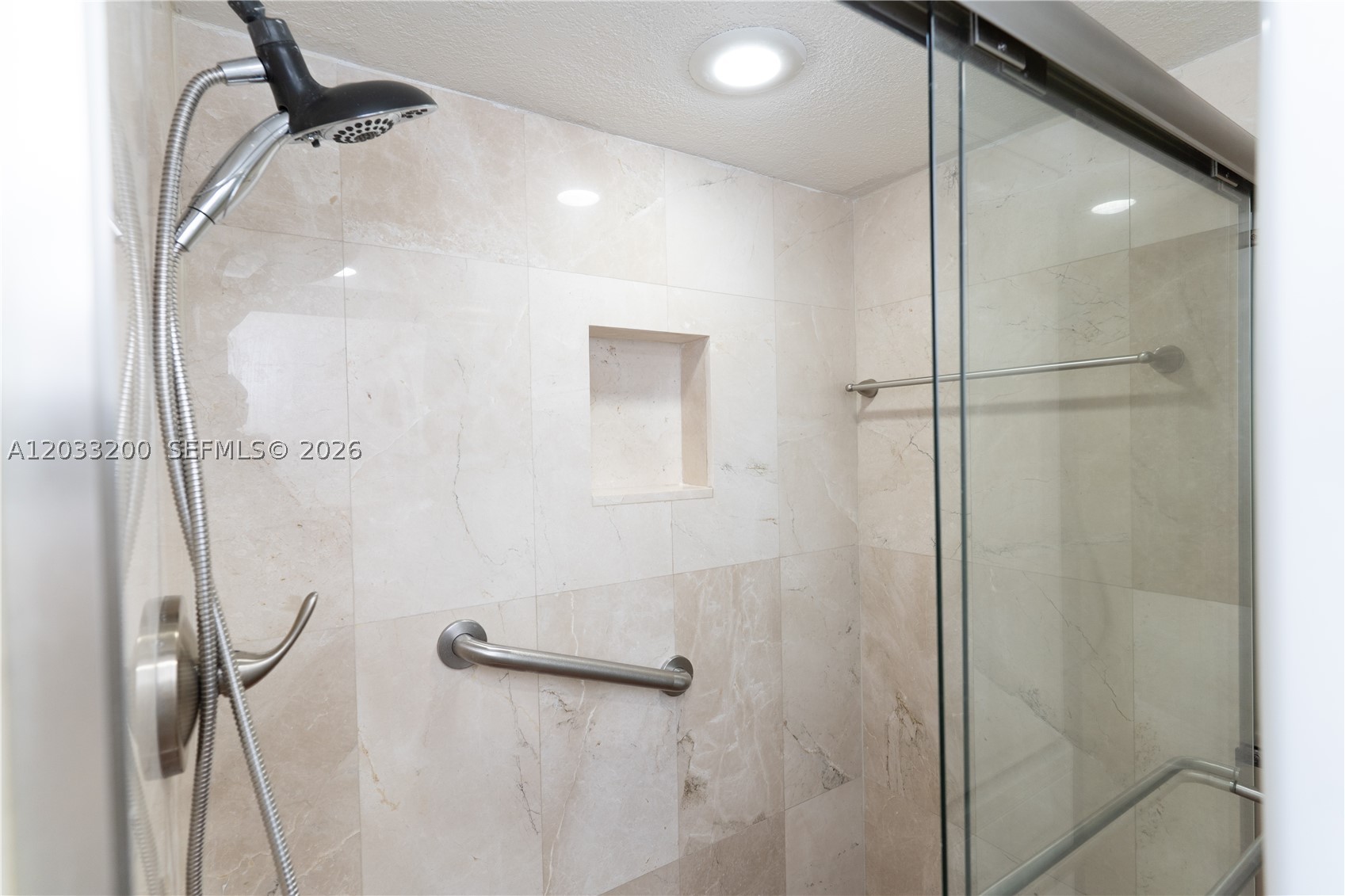 CROSSINGS VILG HOMES COND - Residential