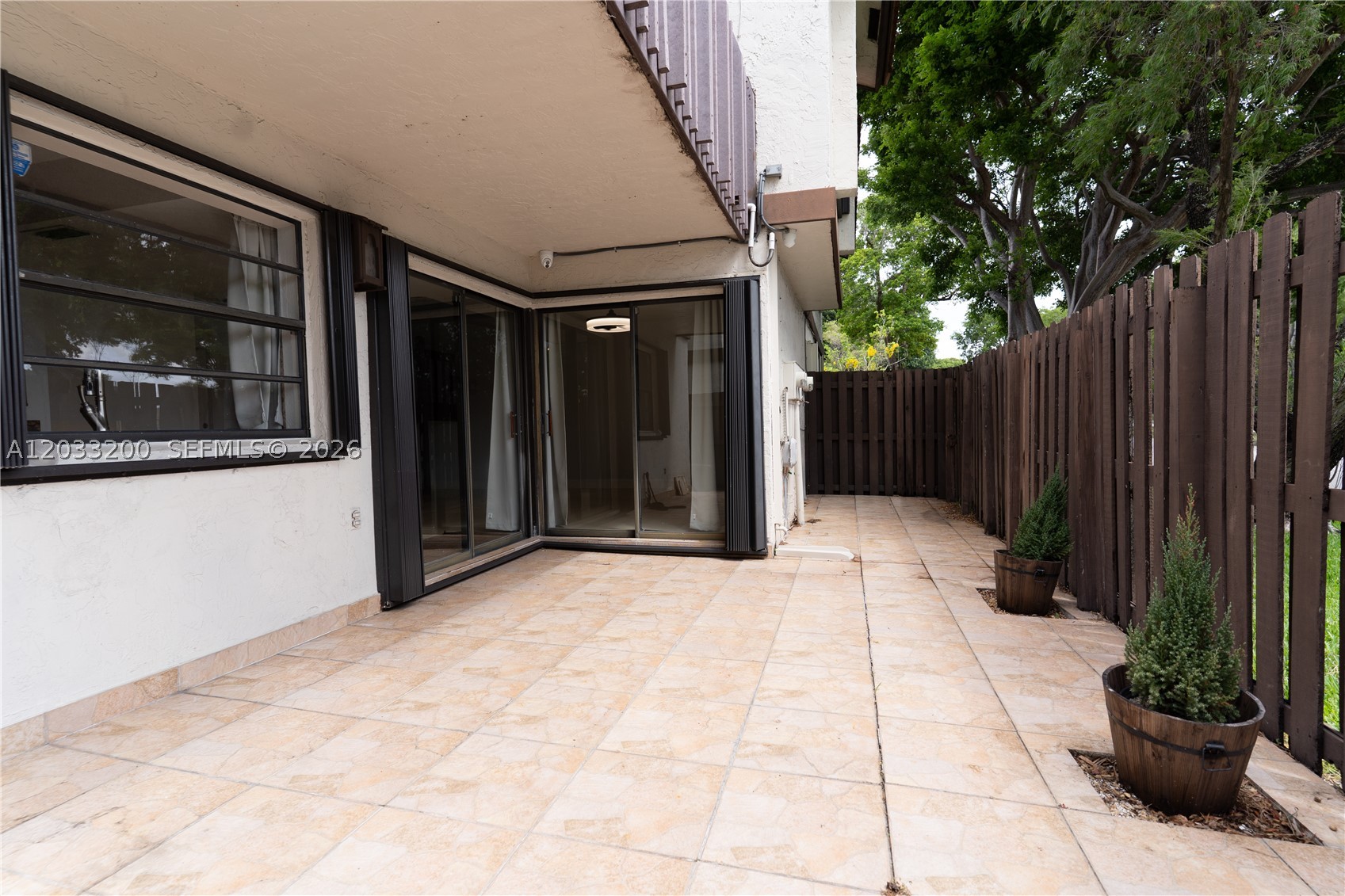 CROSSINGS VILG HOMES COND - Residential