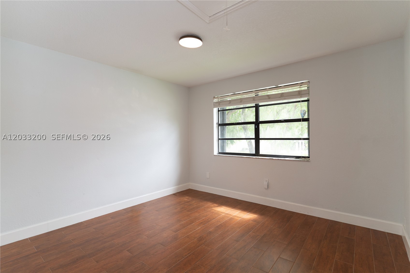 CROSSINGS VILG HOMES COND - Residential