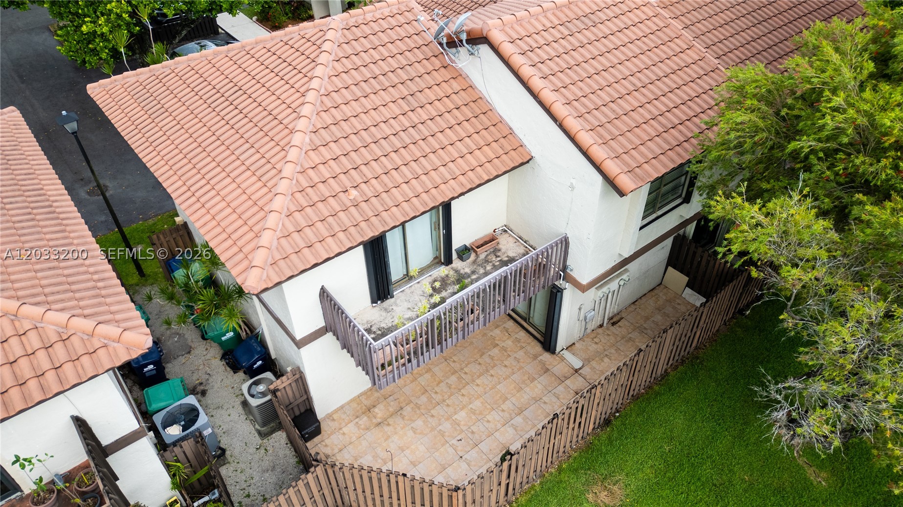 CROSSINGS VILG HOMES COND - Residential