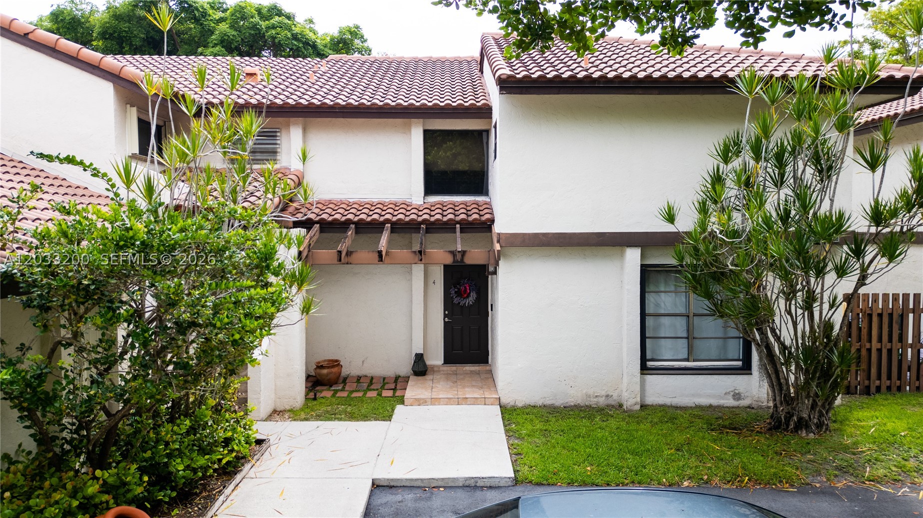 Beautifully updated and move-in ready 2-bedroom, 3-bathroom townhome in the highly sought-after The Crossings community! This well-maintained two-story home offers a spacious, functional layout with generous living areas and a versatile floor plan perfect for today's lifestyle. Recent upgrades include a NEW A/C handler (2023), NEW Titan tankless water heater, and NEW Samsung range (2026). The primary suite is privately situated upstairs, and the large attic provides abundant storage space.
Enjoy your own private outdoor area, perfect for relaxing or entertaining, with shopping and restaurants just a short walk away. The Crossings is renowned for its resort-style amenities, including a clubhouse, gym, swimming pools, pickleball and handball courts, a private beach area, and year-round activities for all ages. The community also offers secure fenced boat, trailer, and RV storage for an additional fee.
Ideally located near top-rated schools, major roadways, shopping, and dining, this home offers the perfect combination of comfort, convenience, and lifestyle. The monthly association fee includes property insurance, adding exceptional value and peace of mind. Don't miss this opportunity to own a beautifully updated home in one of the area's most desirable communities!
