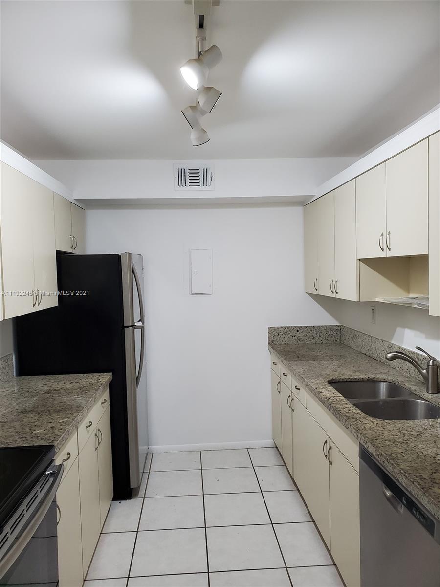 MAGALUF TOWERS CONDO - Residential Lease