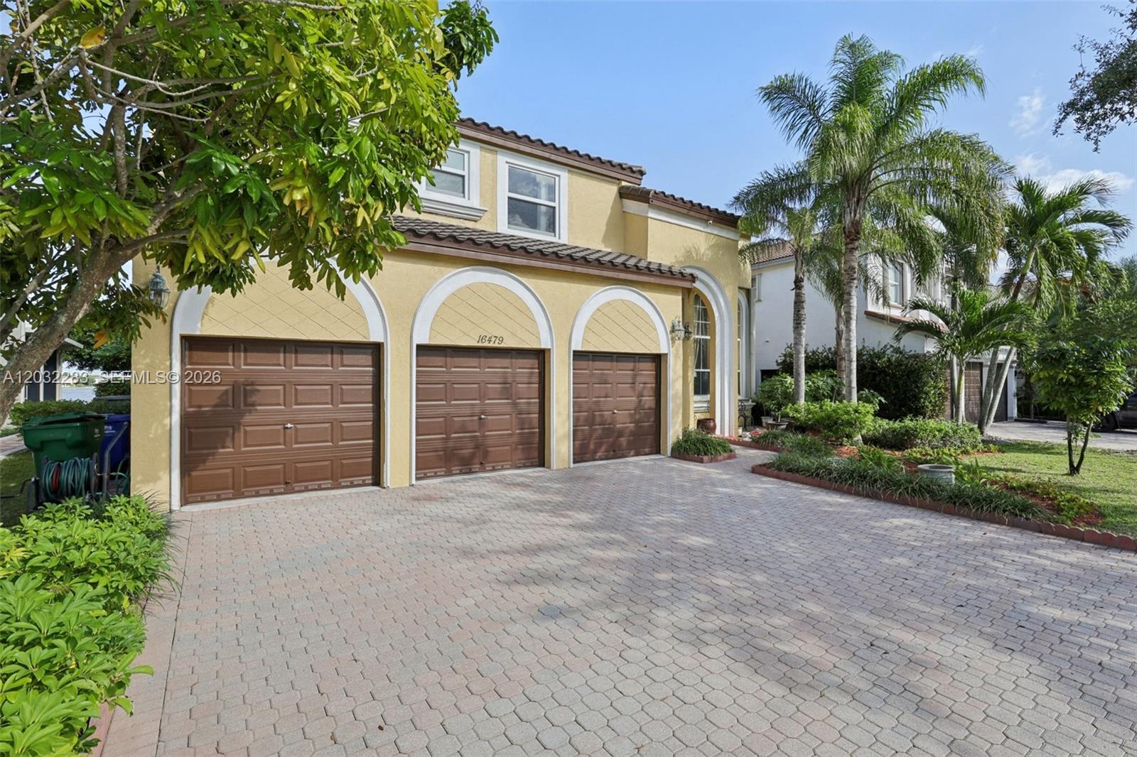 RIVIERA ISLES II - Residential