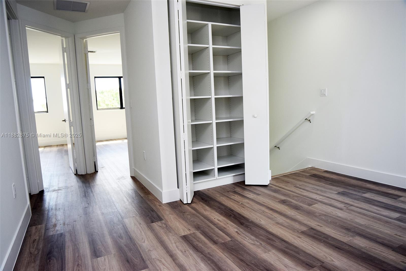 FLORANADA CENTER - Residential Lease