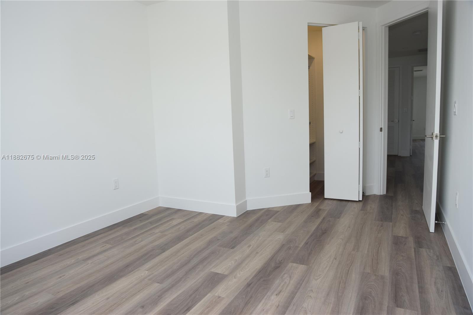 FLORANADA CENTER - Residential Lease