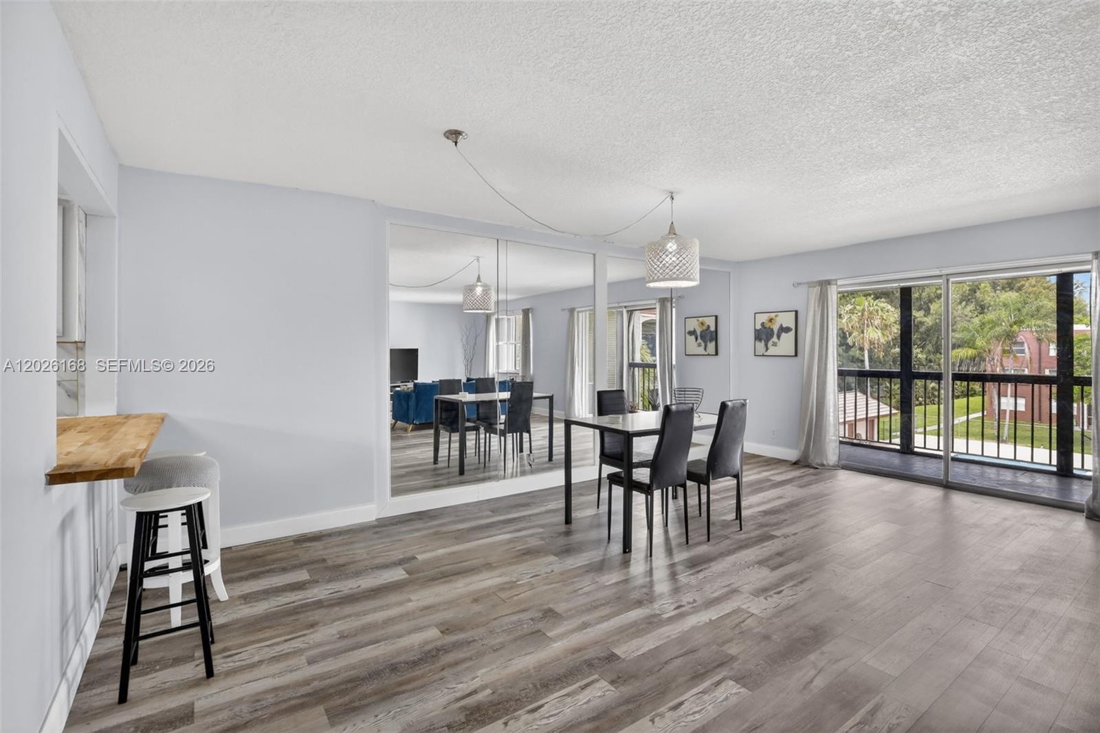 NOVA GARDENS CONDO - Residential