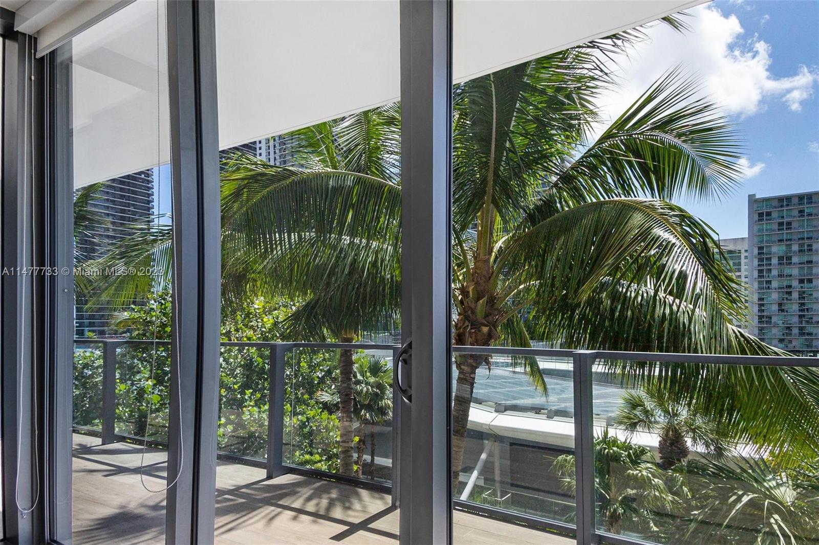 REACH CONDO - Residential