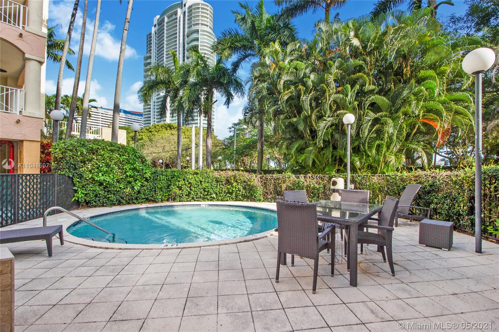 VILLA BRICKELL CONDO - Residential