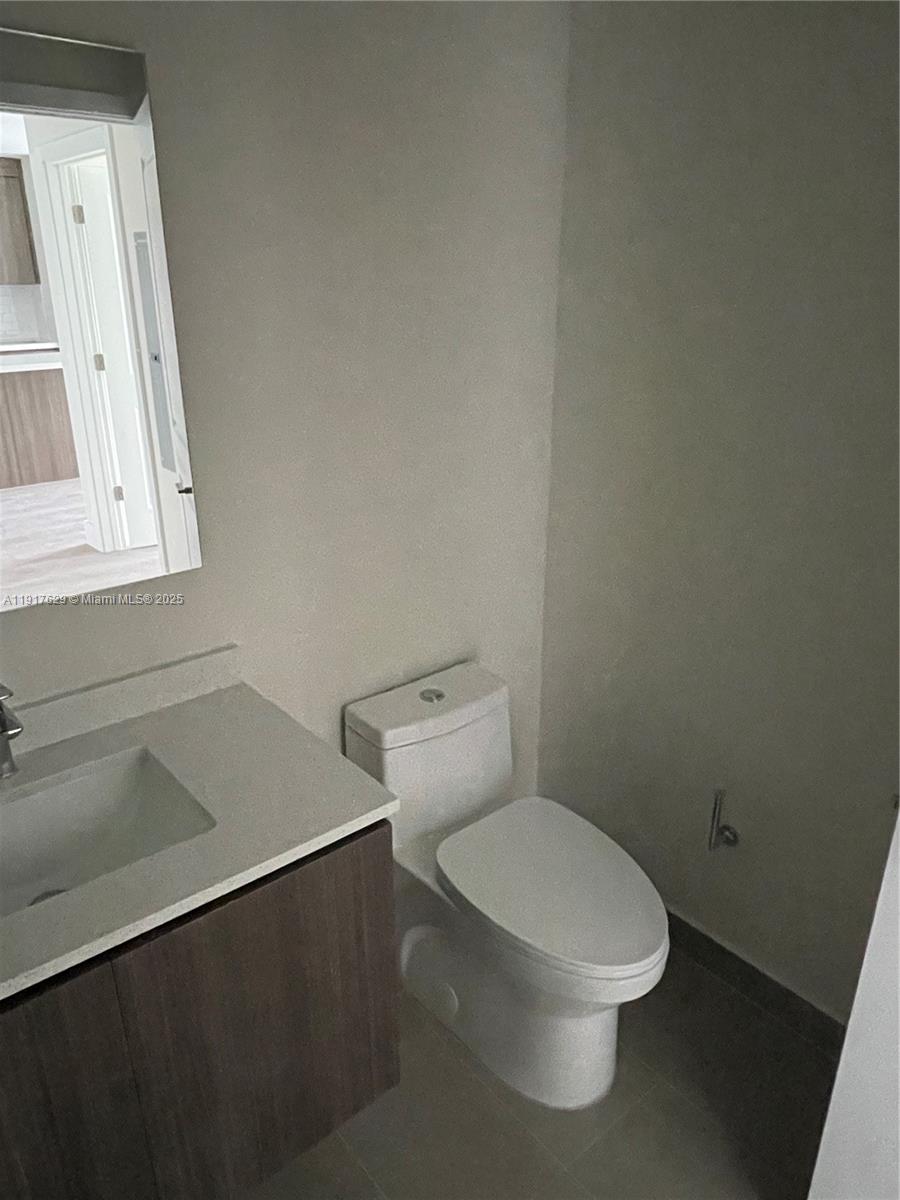 AESTHATIC APARTMENTS - Residential