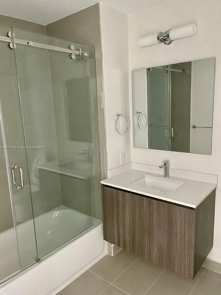 AESTHATIC APARTMENTS - Residential