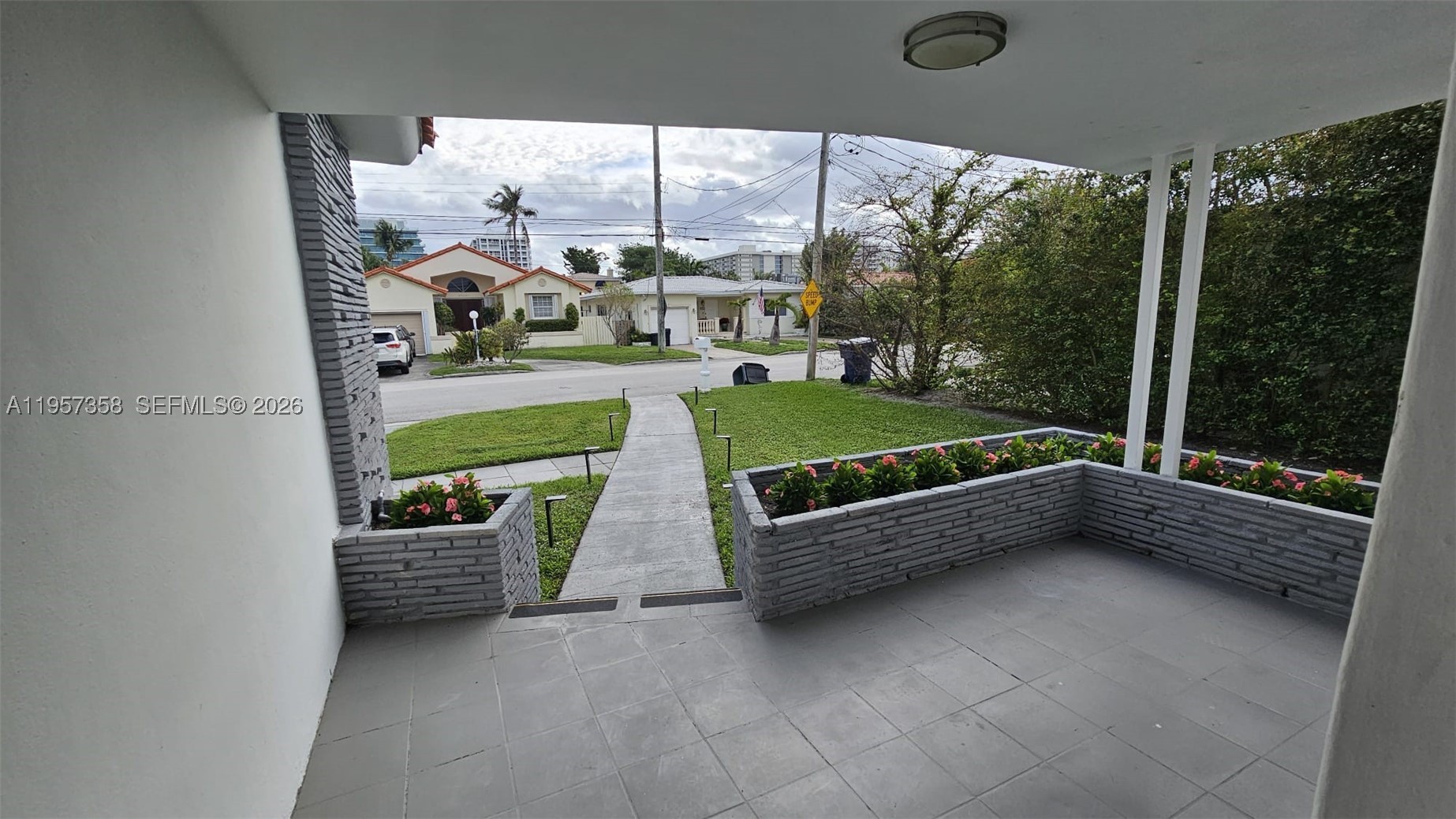 ALTOS DEL MAR NO 5 - Residential