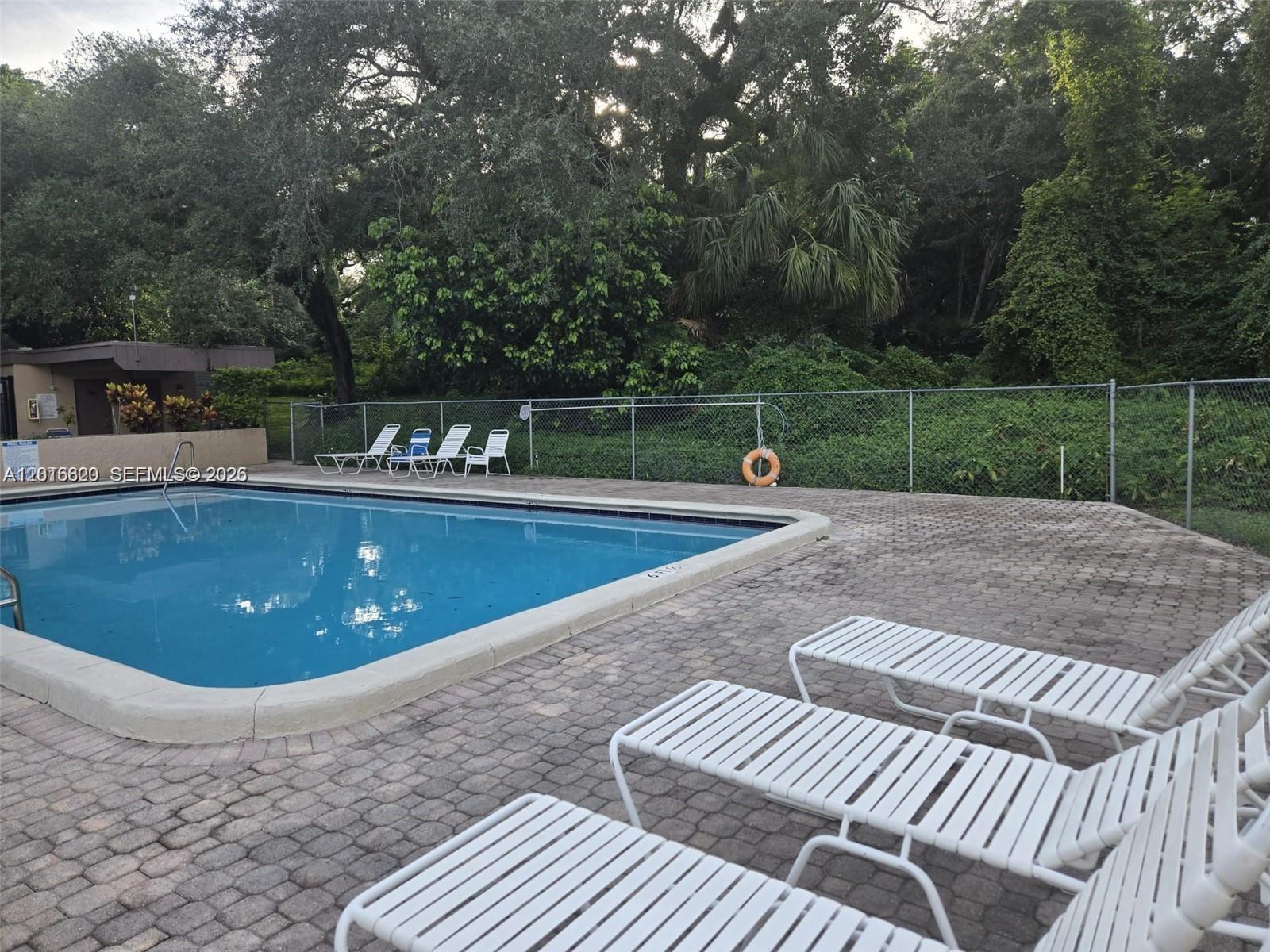LIVE OAK CONDOMINIUM TWO - Residential