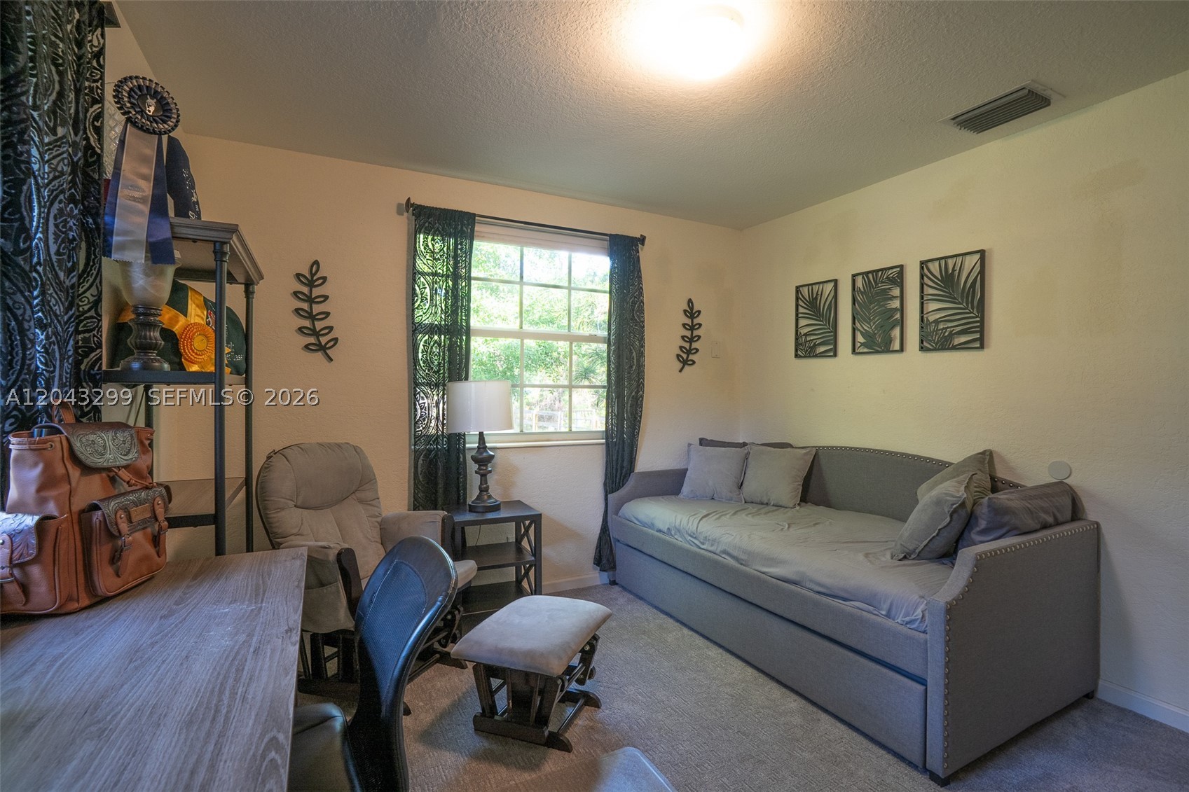 LOXAHATCHEE GROVES - Residential