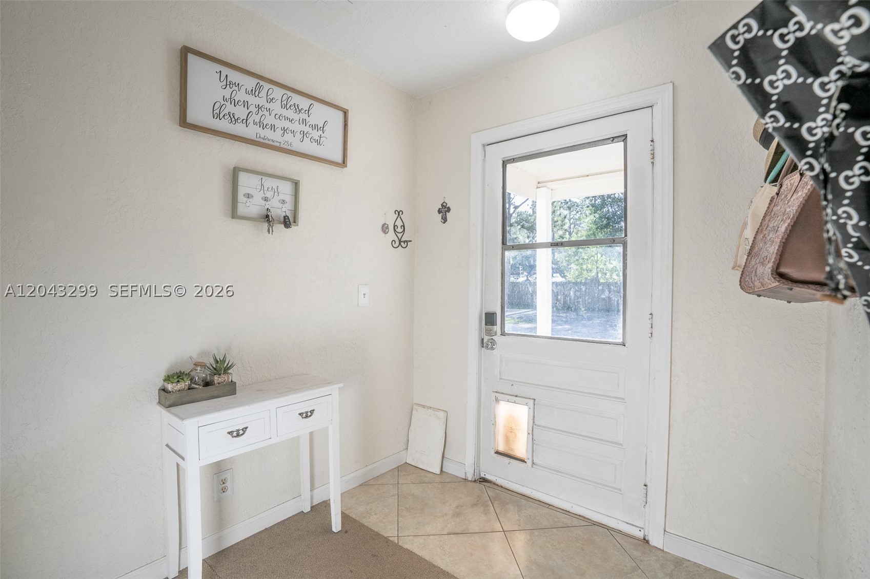LOXAHATCHEE GROVES - Residential