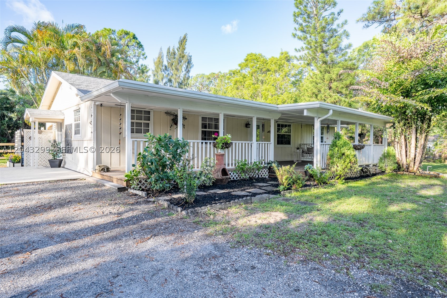 LOXAHATCHEE GROVES - Residential