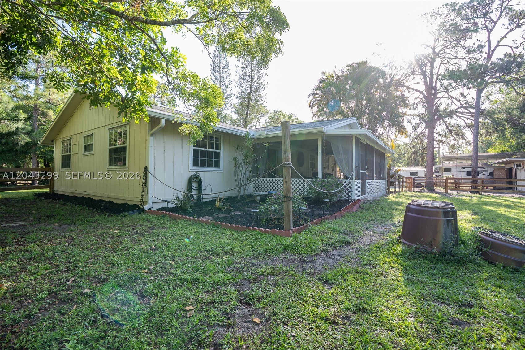 LOXAHATCHEE GROVES - Residential