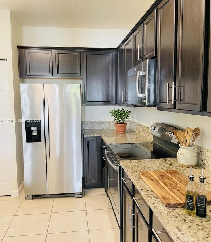 ADAGIO AT CENTRAL PARK CO - Residential Lease