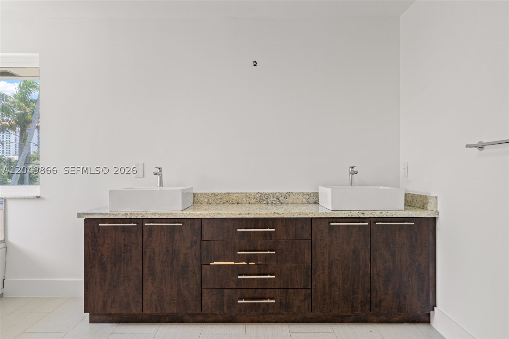 HOLLYWOOD - Residential