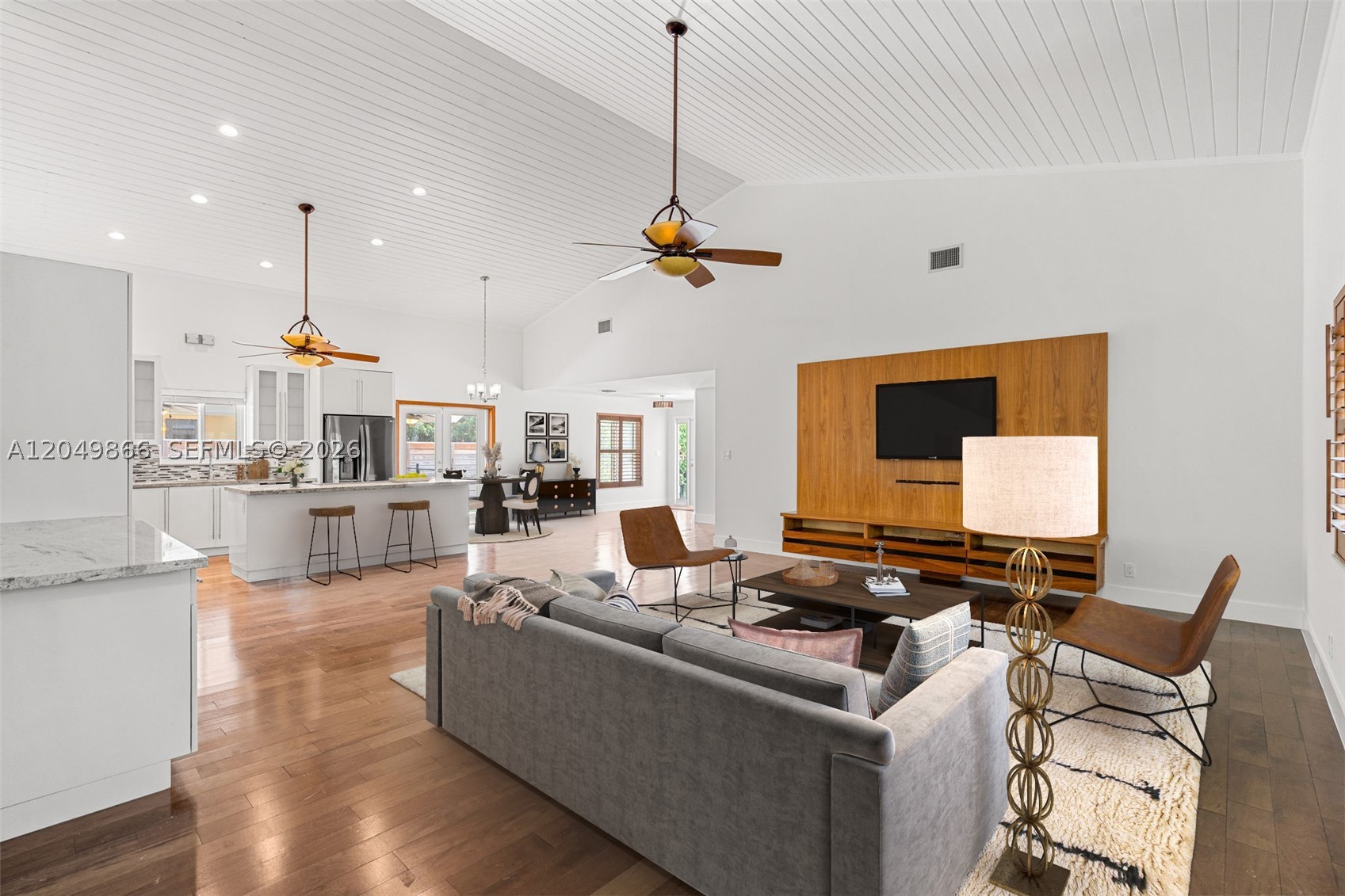 HOLLYWOOD - Residential