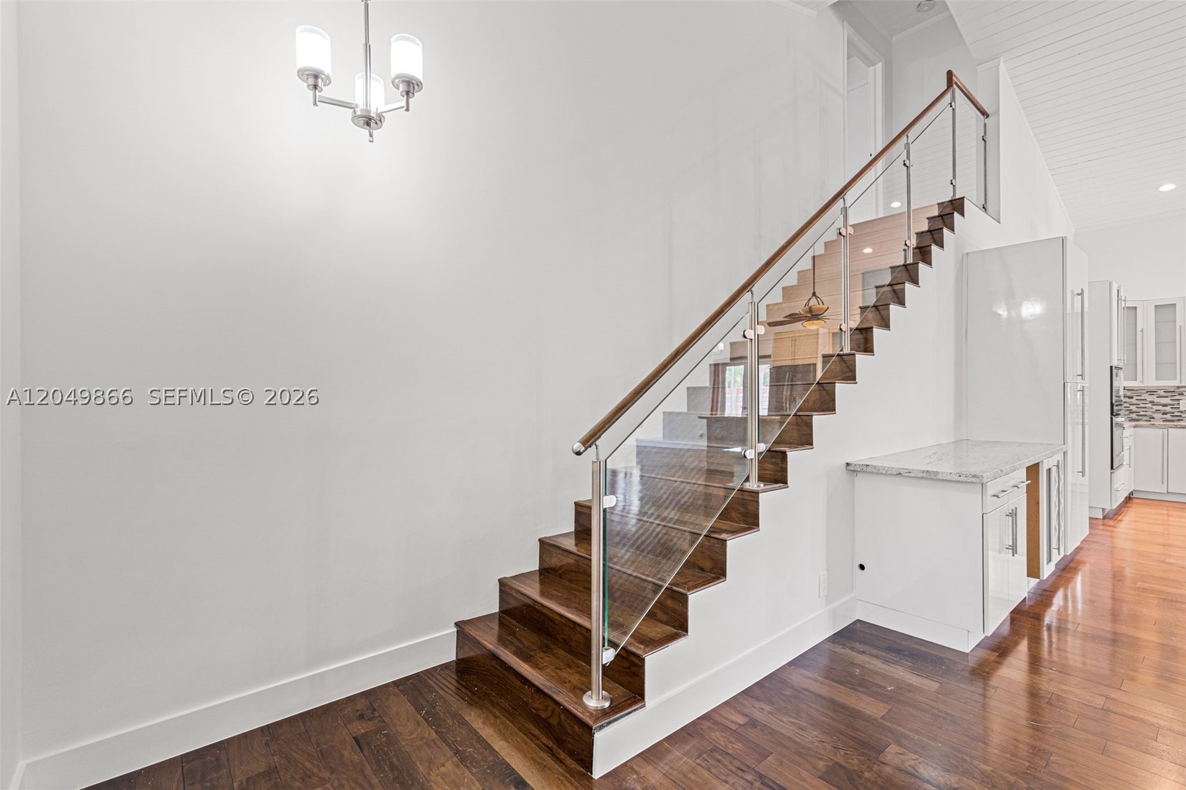HOLLYWOOD - Residential