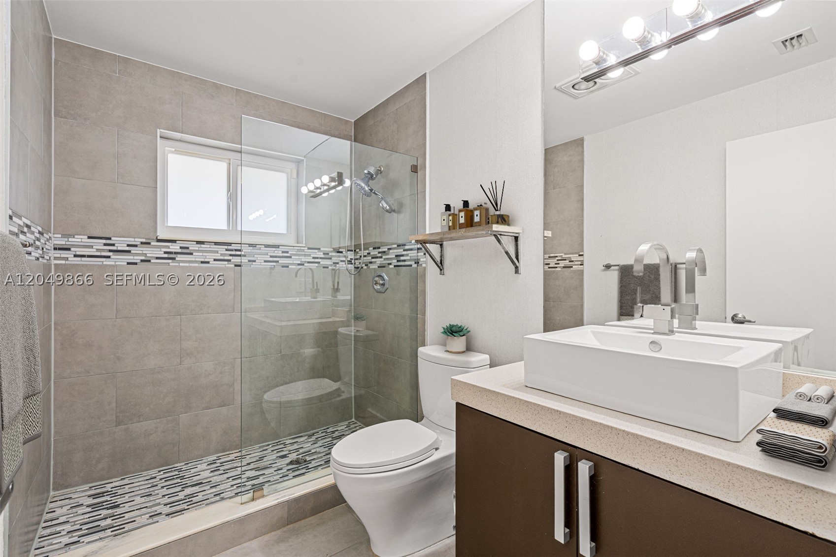 HOLLYWOOD - Residential