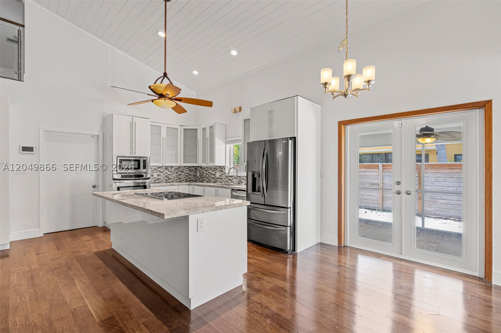 HOLLYWOOD - Residential