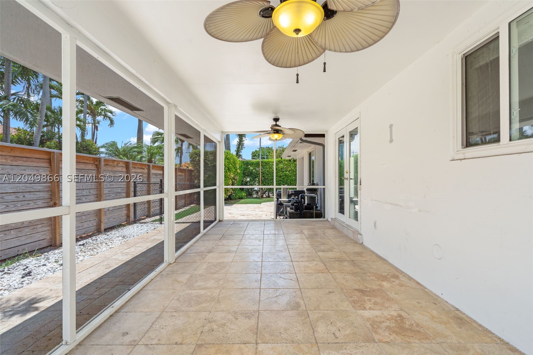 HOLLYWOOD - Residential