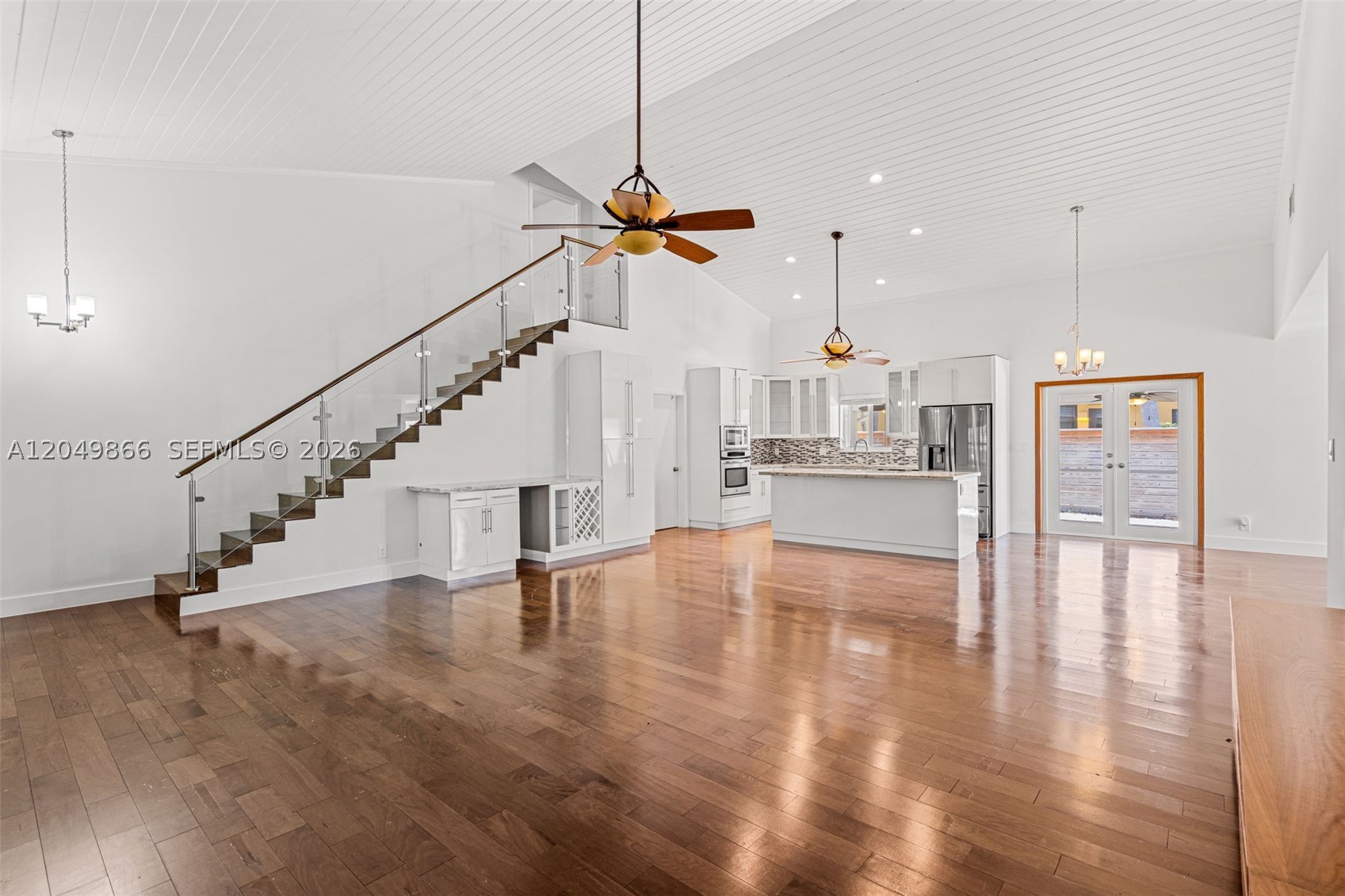 HOLLYWOOD - Residential