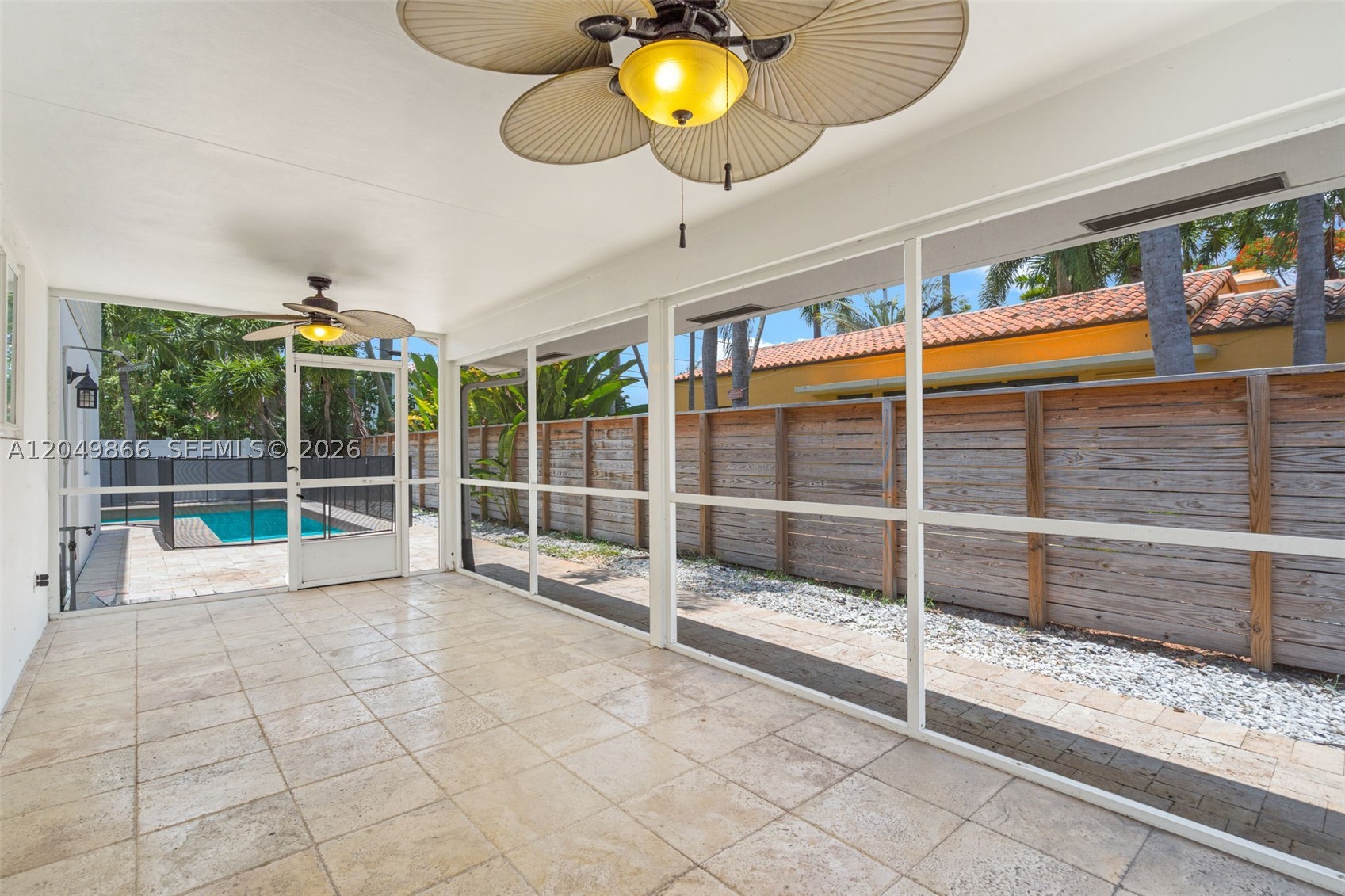 HOLLYWOOD - Residential