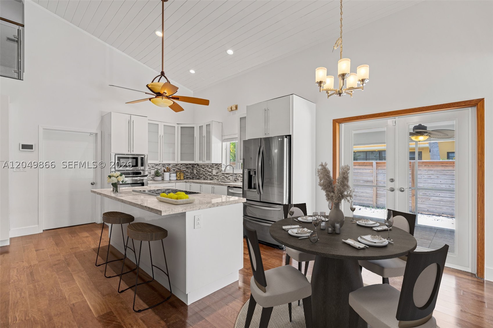 HOLLYWOOD - Residential