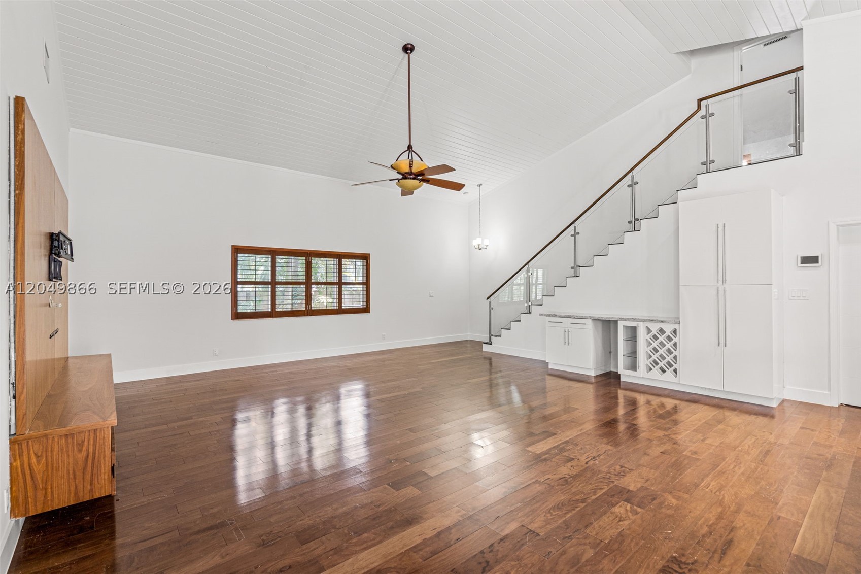 HOLLYWOOD - Residential