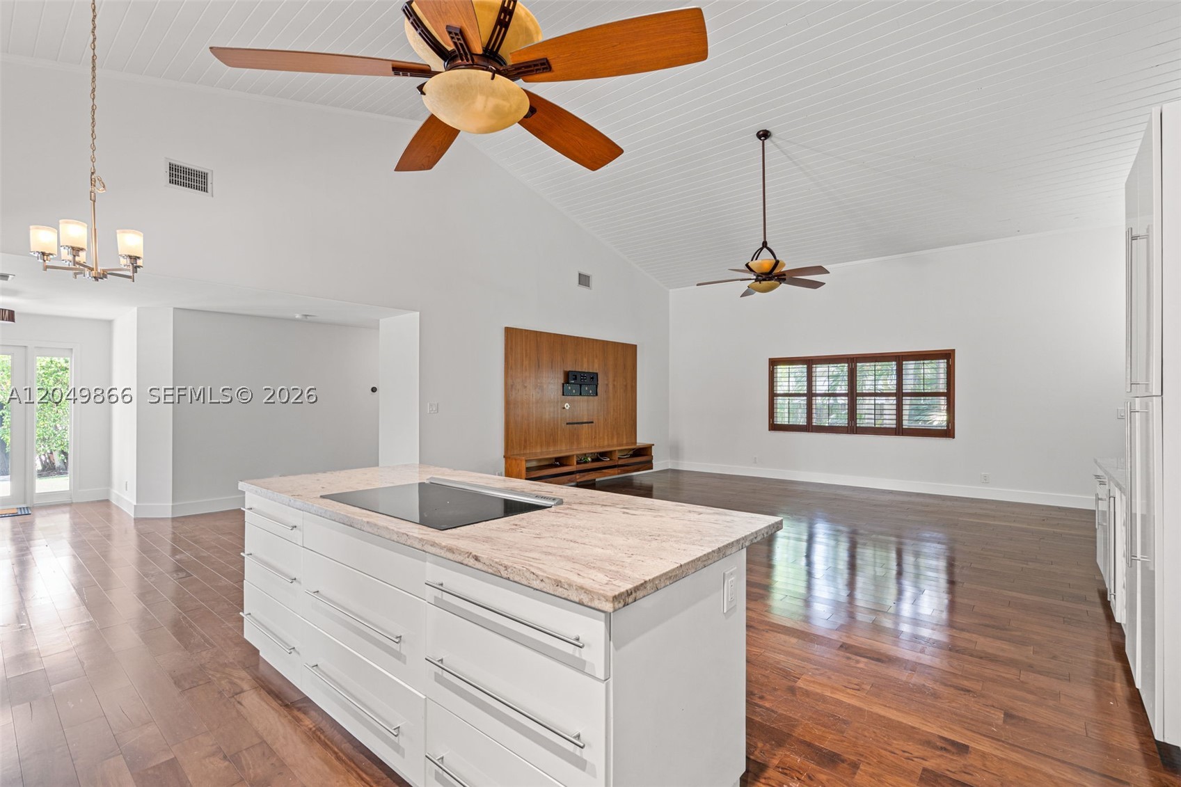 HOLLYWOOD - Residential