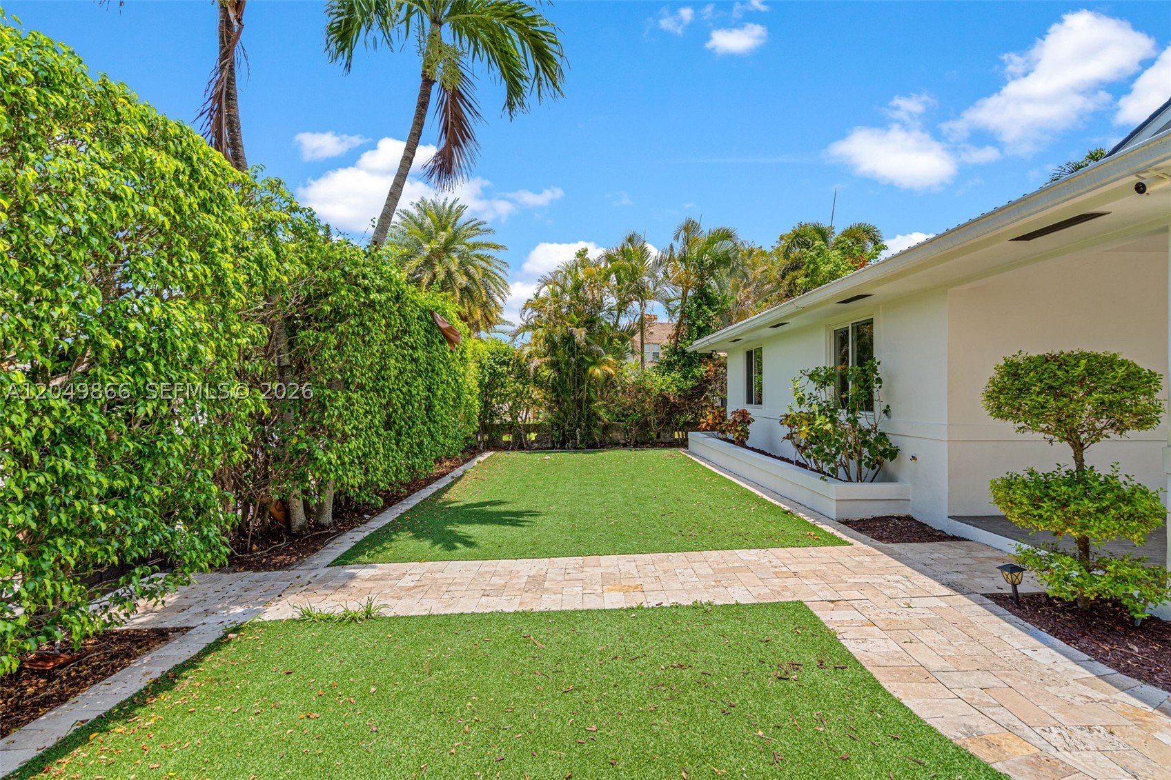 HOLLYWOOD - Residential