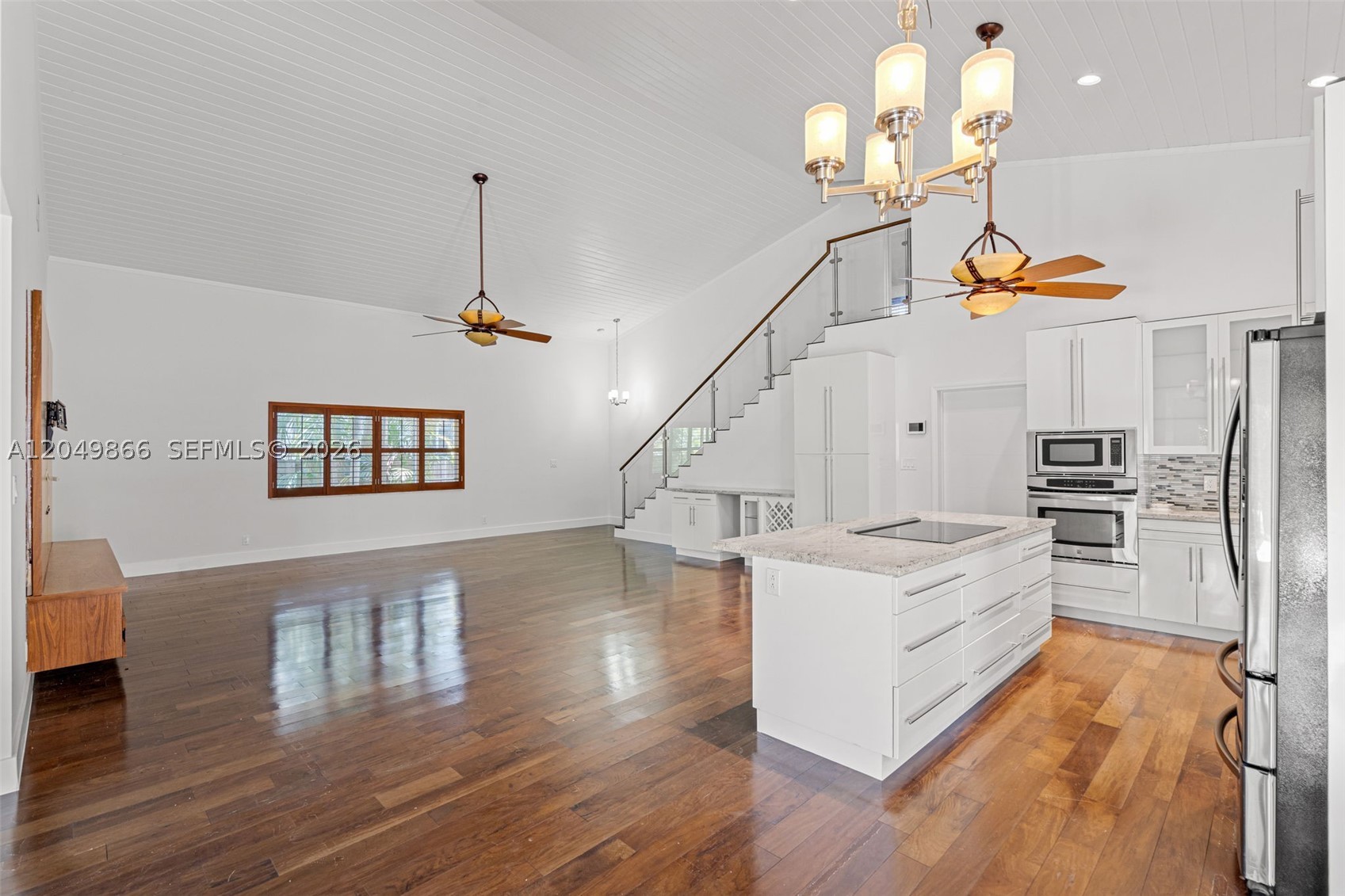 HOLLYWOOD - Residential