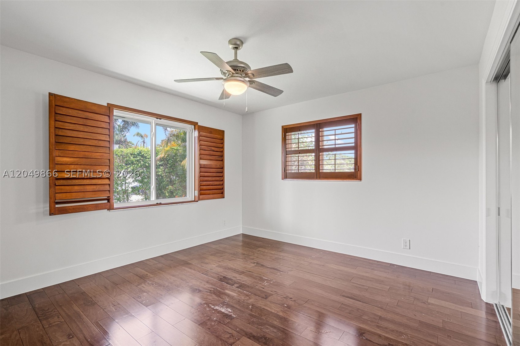 HOLLYWOOD - Residential