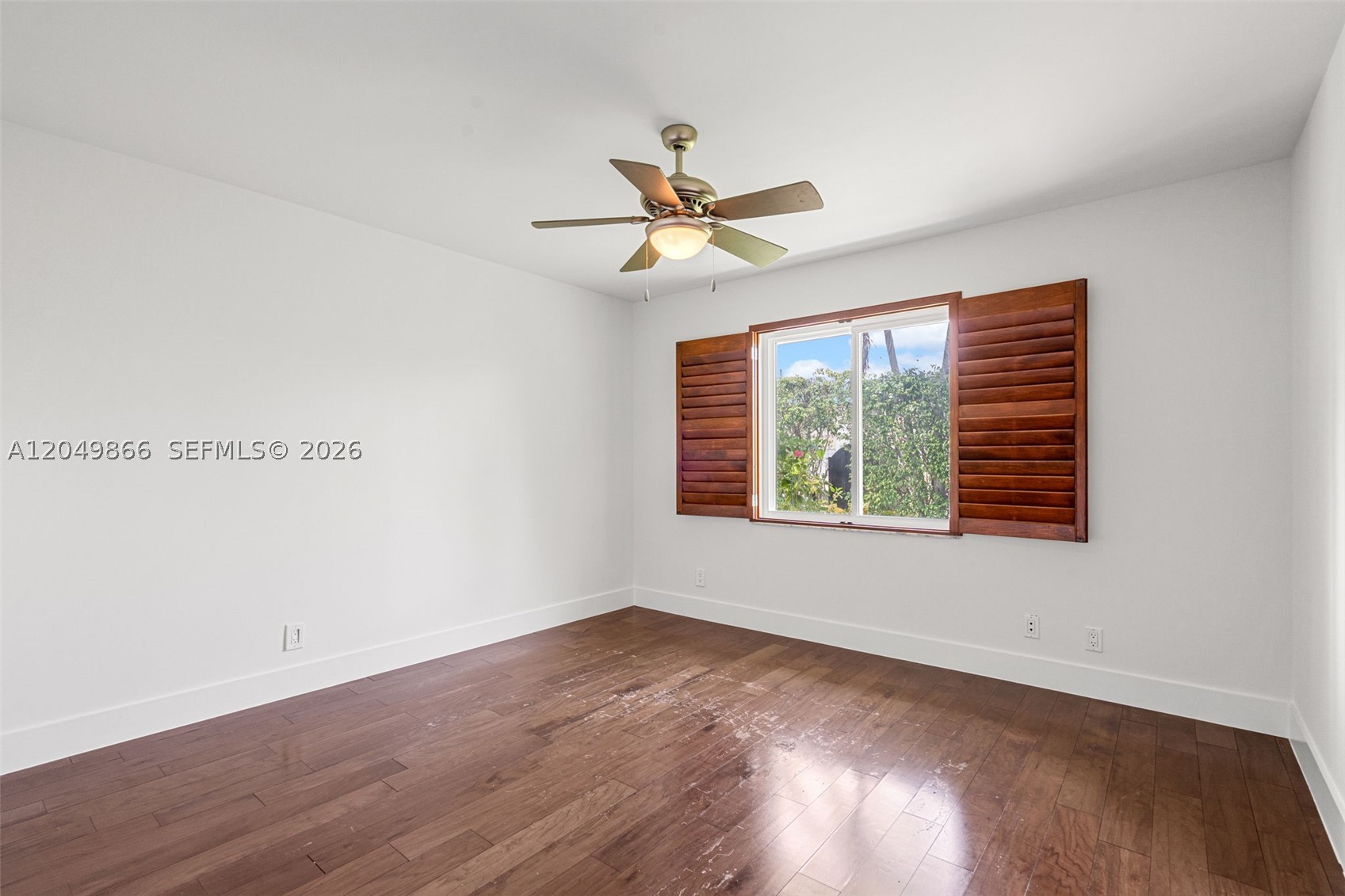 HOLLYWOOD - Residential