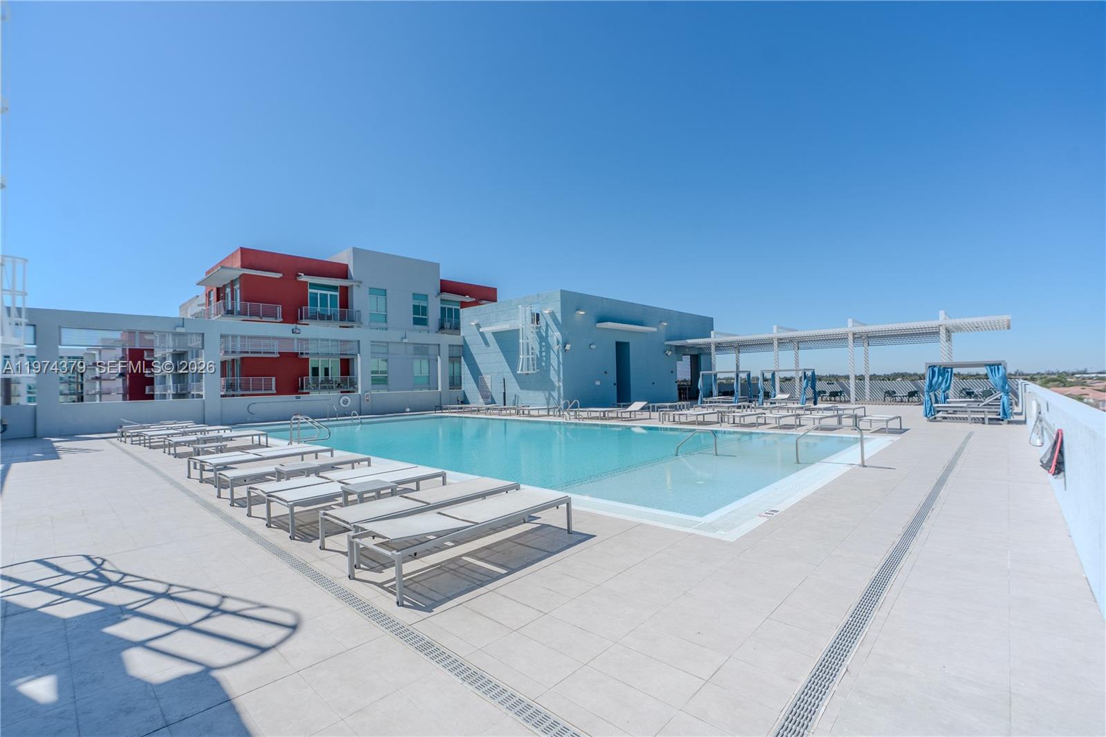 GRAND BAY COMMONS SOUTH - Residential