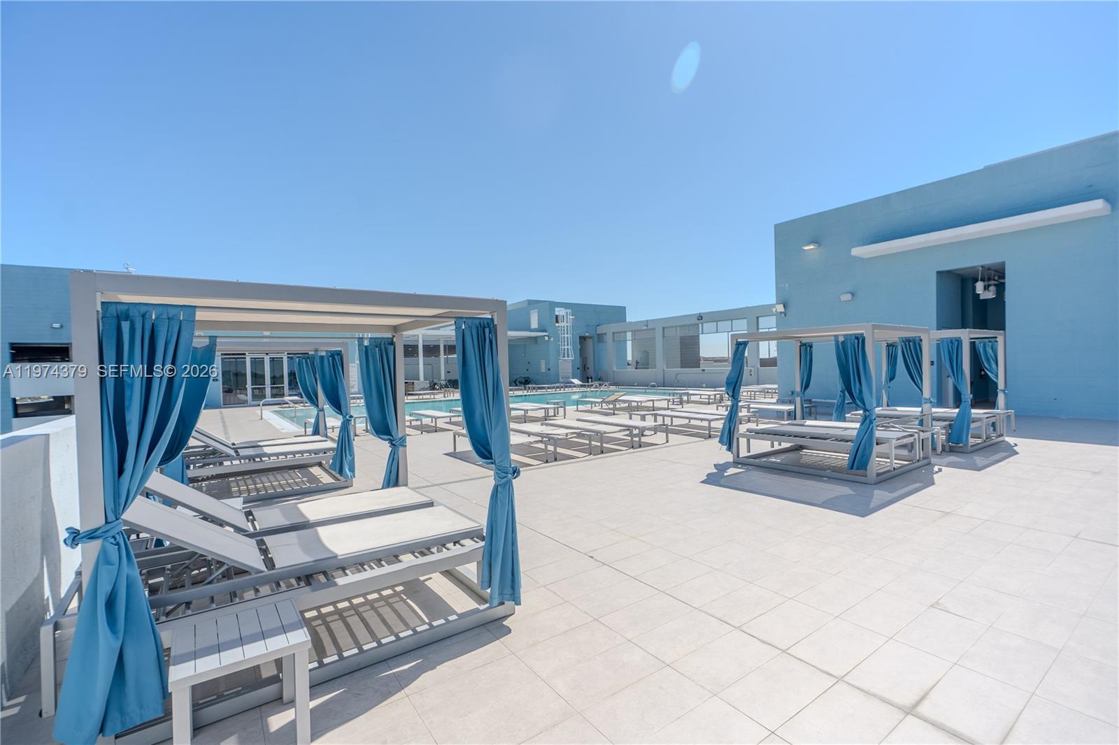GRAND BAY COMMONS SOUTH - Residential