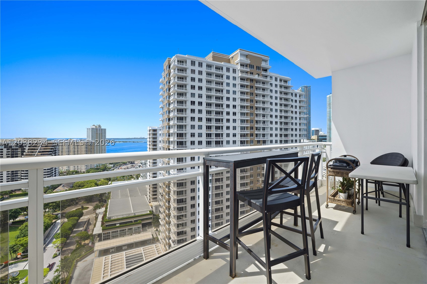 CARBONELL CONDO - Residential