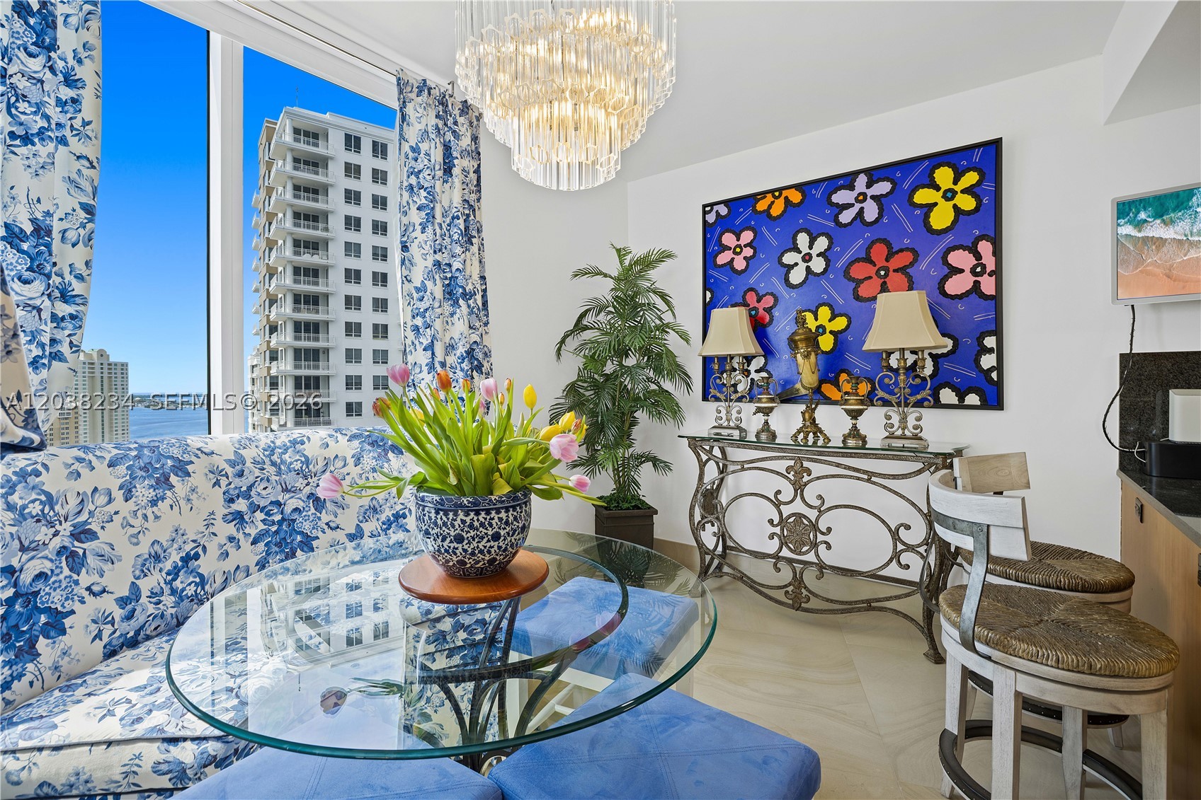 CARBONELL CONDO - Residential