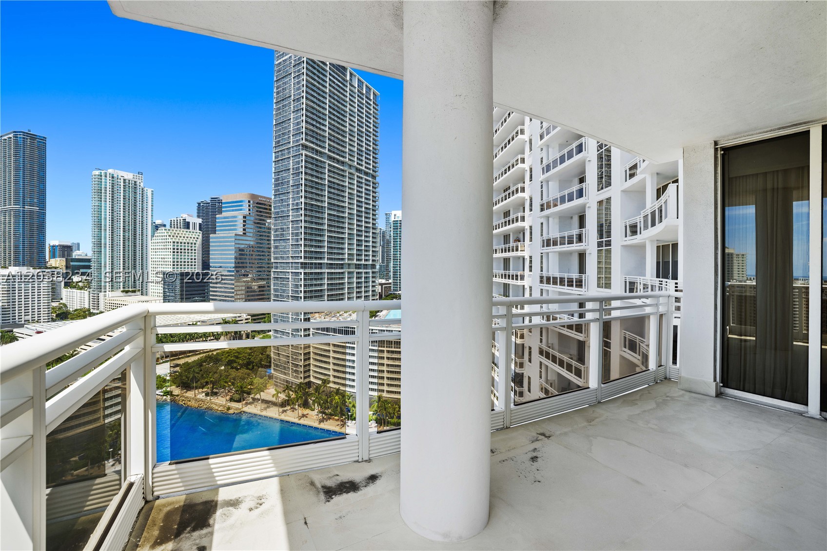 CARBONELL CONDO - Residential